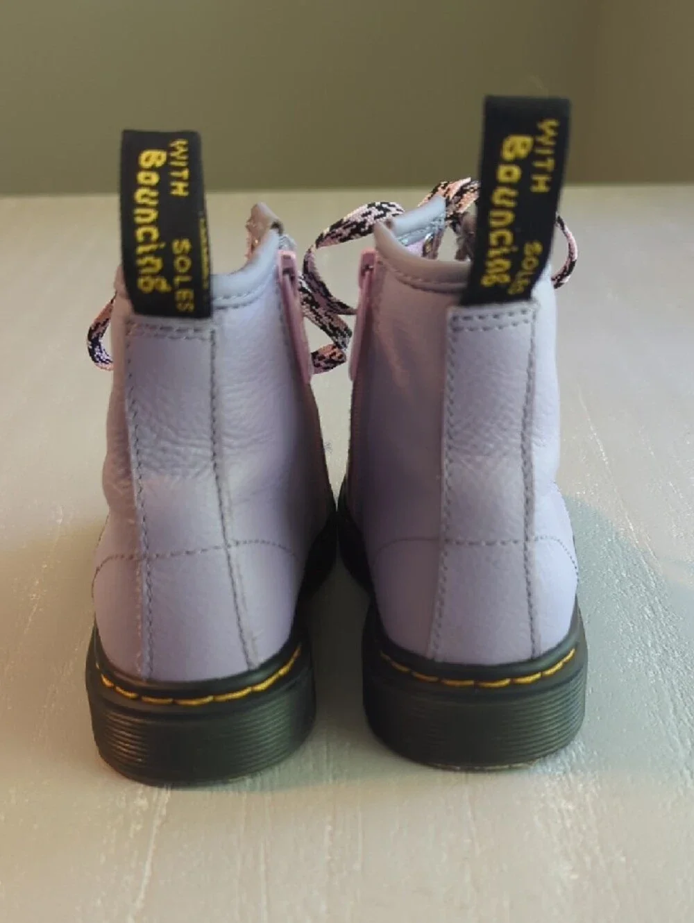 Dr.‎ Martens Kids Boots 1460 Lavender Purple size 9